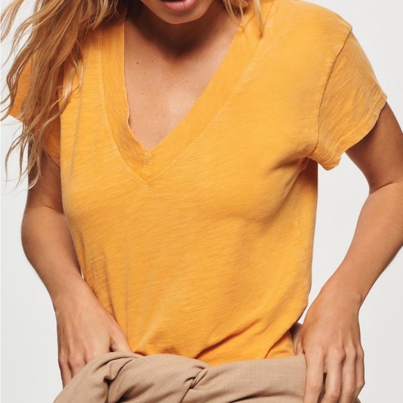 Pilcro Boxy Plunge V-Neck Oversized Tee in Mango Size Small NWOT - Picture 1 of 5